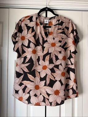 Cabi #4540 Black Floral Short-Sleeve V-Neck Blouse